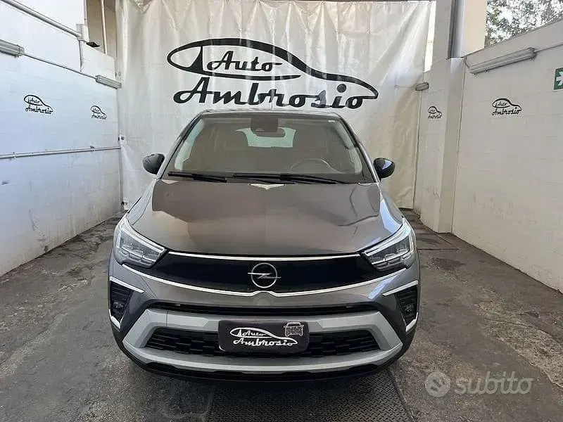 Usata Opel Crossland Elegance 131 CV (96 kW) 2023 Grigio SUV