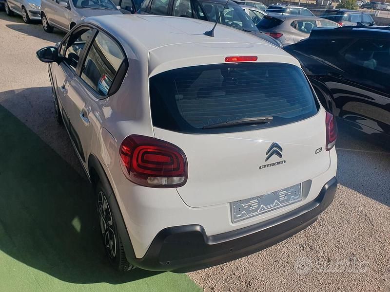 Usata Citroën C3 Shine 102 CV (75 kW) 2021 Bianco Berlina