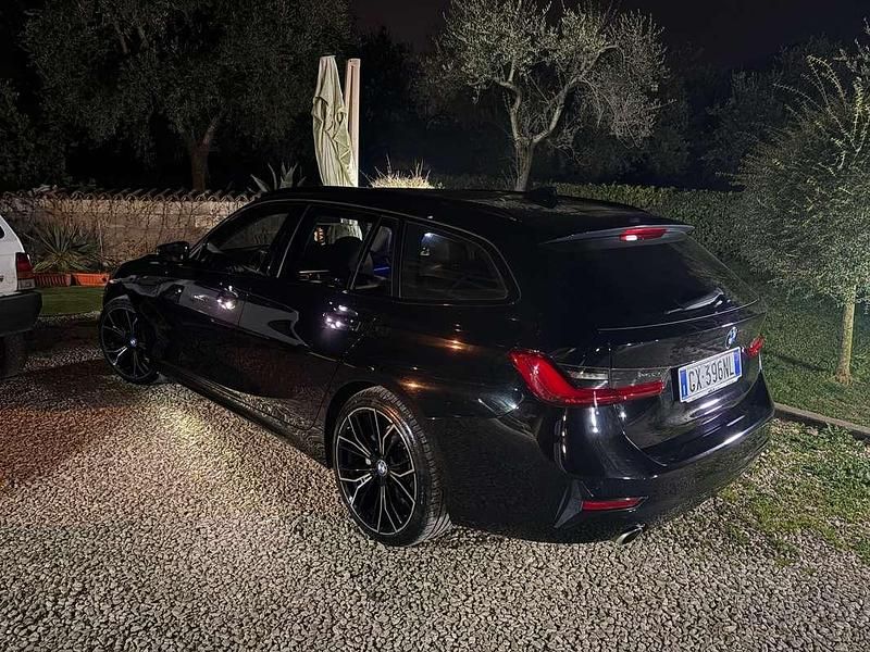 Usata BMW 318 Sport Line 150 CV (110 kW) 2020 Nero Station wagon