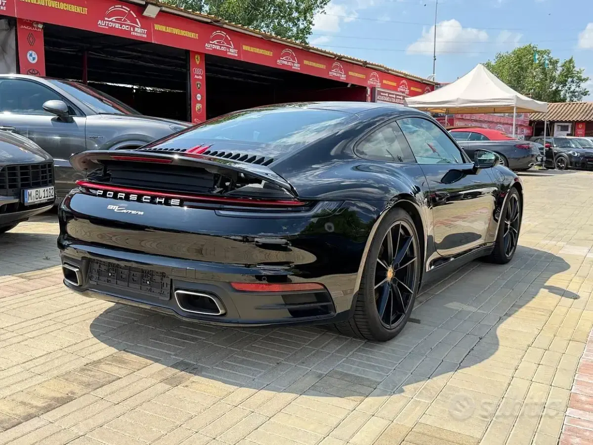 Usata Porsche 911 Carrera 385 CV (283 kW) 2024 Nero Coupé