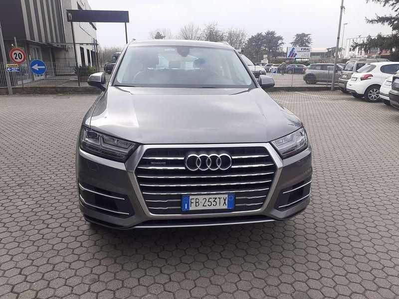 Usata Audi Q7 Business Plus 272 CV (200 kW) 2016 Argento SUV