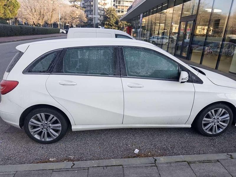 Usata Mercedes B180 109 CV (80 kW) 2013 Monovolume