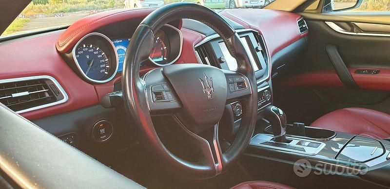 Usata Maserati Ghibli 275 CV (202 kW) 2015 Bianco Berlina