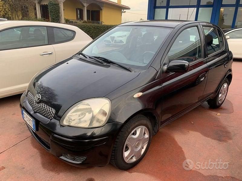 Usata Toyota Yaris 2005 Berlina