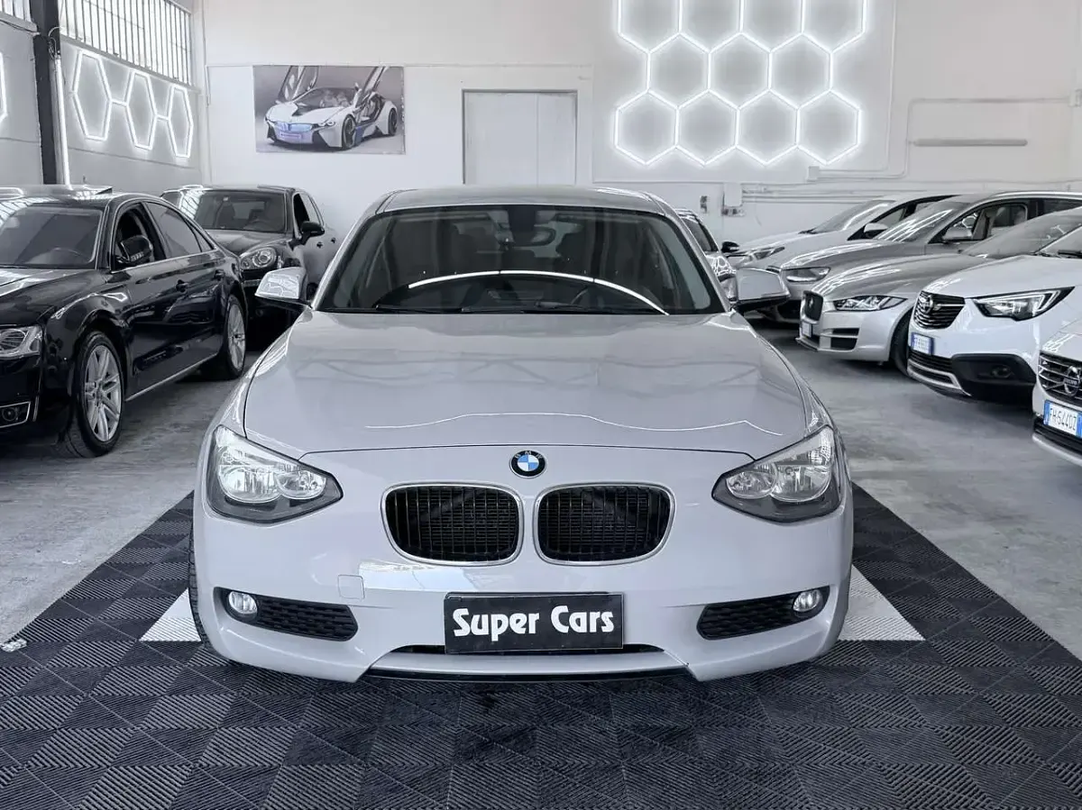 Usata BMW 116 Sport Line 116 CV (85 kW) 2013 Grigio Utilitaria