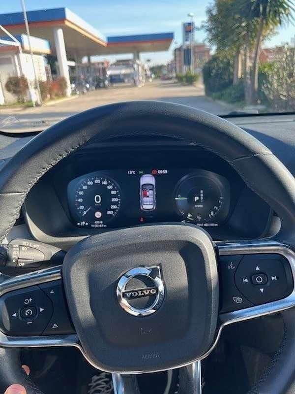 Usata Volvo XC40 Core 179 CV (131 kW) 2023 Nero SUV