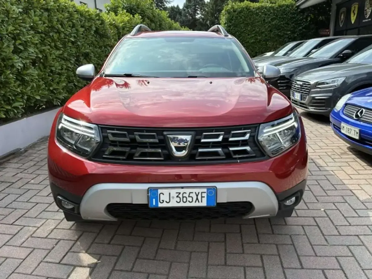 Usata Dacia Duster Prestige 101 CV (74 kW) 2022 Bordeaux met. SUV