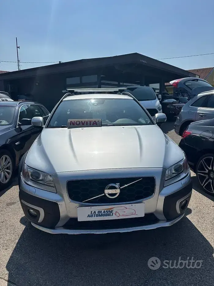 Usata Volvo XC70 Momentum 215 CV (158 kW) 2014 Grigio Station wagon