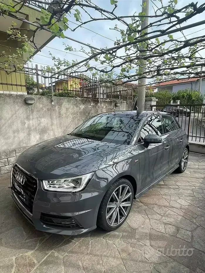 Usata Audi A1 Admired 95 CV (69 kW) 2018 Grigio Berlina