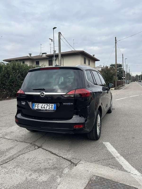 Usata Opel Zafira Tourer 150 CV (110 kW) 2016 Nero Monovolume