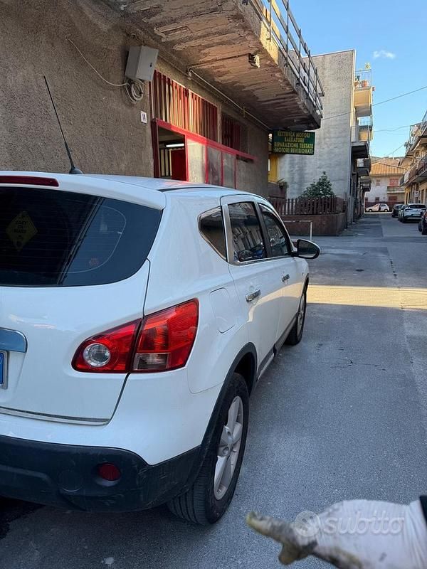 Usata Nissan Qashqai 106 CV (77 kW) 2010 Bianco SUV