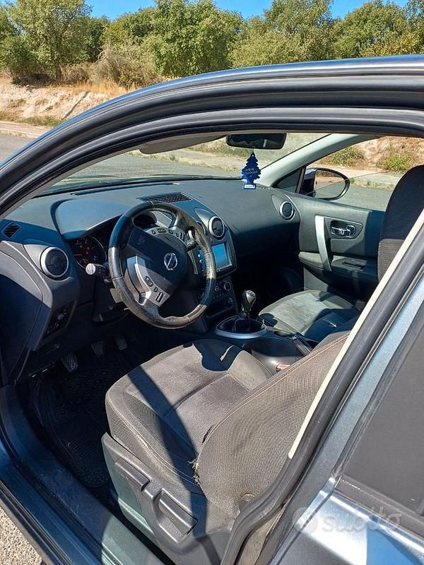 Usata Nissan Qashqai 110 CV (80 kW) 2011 Grigio SUV