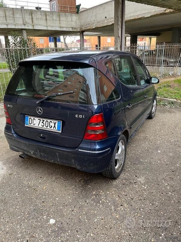 Usata Mercedes A200 116 CV (85 kW) 2005 Blu Utilitaria