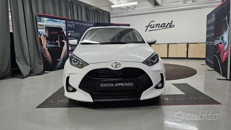 Usata Toyota Yaris Active 72 CV (52 kW) 2023 Bianco Berlina