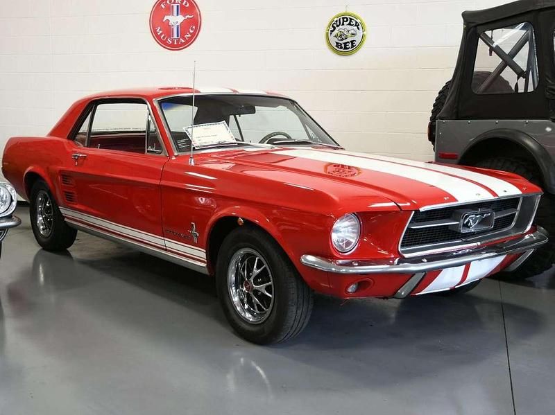 Usata Ford Mustang 271 CV (199 kW) 1967 Rosso Coupé