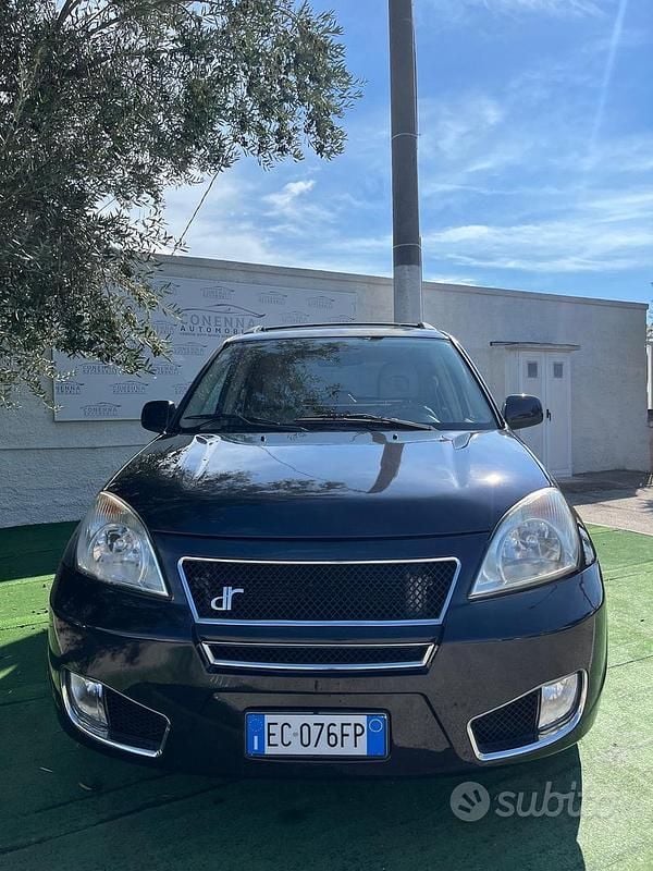 Usata DR DR5 120 CV (88 kW) 2011 Nero SUV