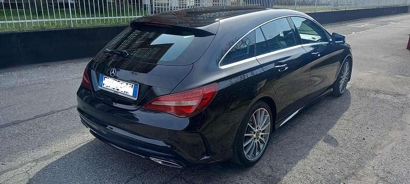 Usata Mercedes CLA200 Shooting Brake AMG line 136 CV (100 kW) 2017 Station wagon