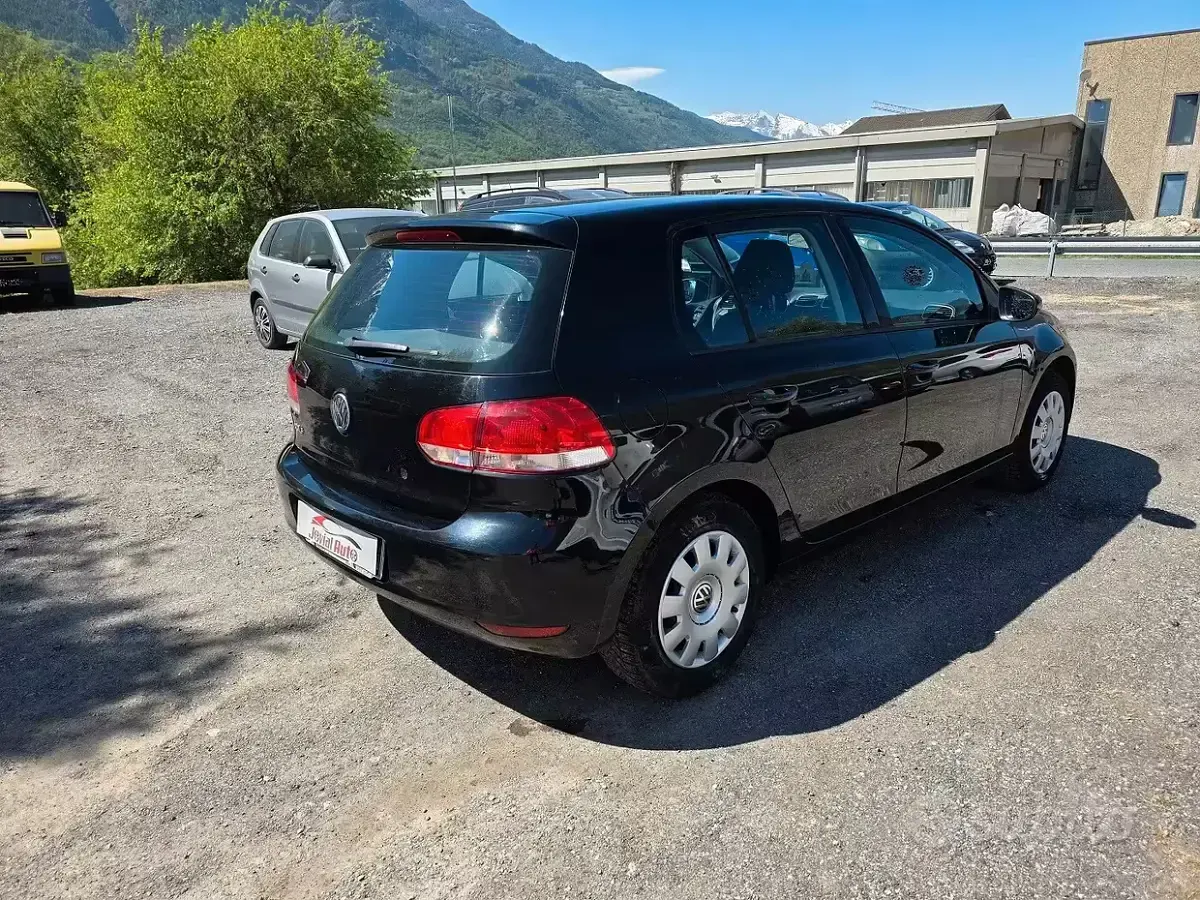 Usata VW Golf VI 80 CV (58 kW) 2011 Nero Utilitaria