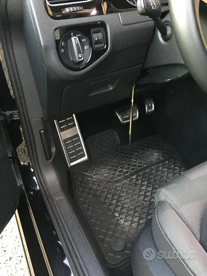 Usata VW Golf VII Highline 125 CV (91 kW) 2016 Nero Berlina