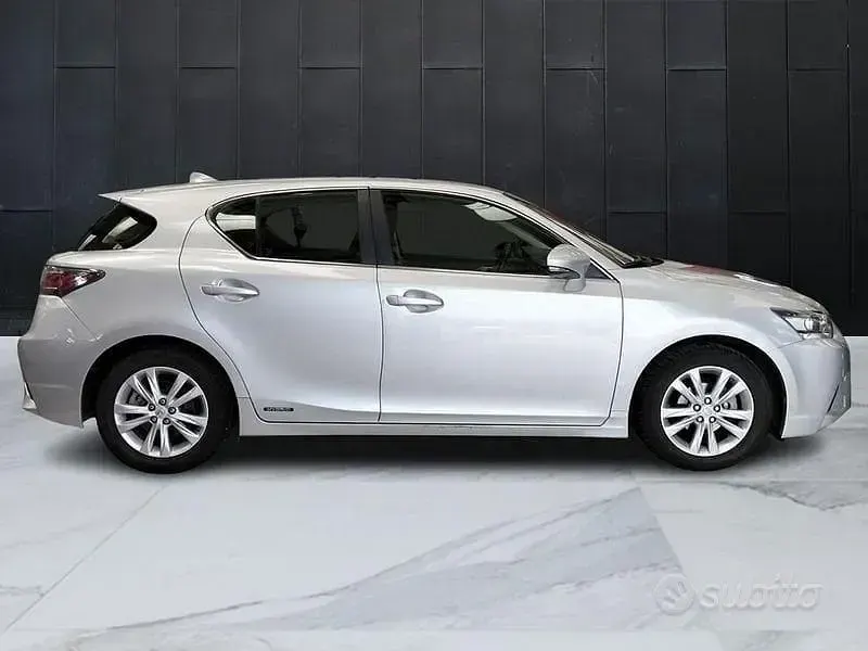 Usata Lexus CT200h Executive Line 136 CV (100 kW) 2014 Grigio Berlina