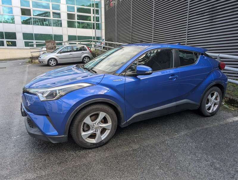 Blu/azzurro Usata 2018 Toyota C-HR Active SUV | 13.800 € (Super prezzo) - Immagine 1/3