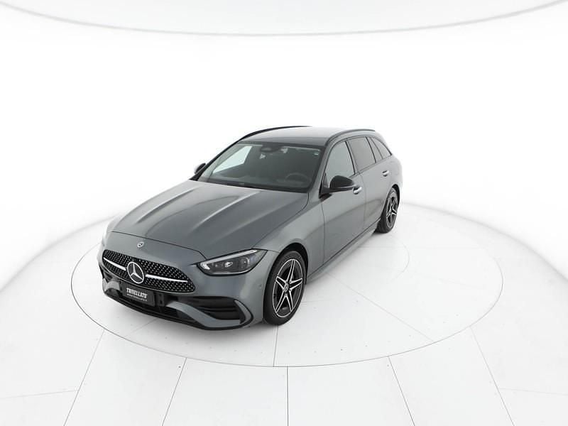 Usata Mercedes C300 Premium 313 CV (230 kW) 2022 Grigio Station wagon