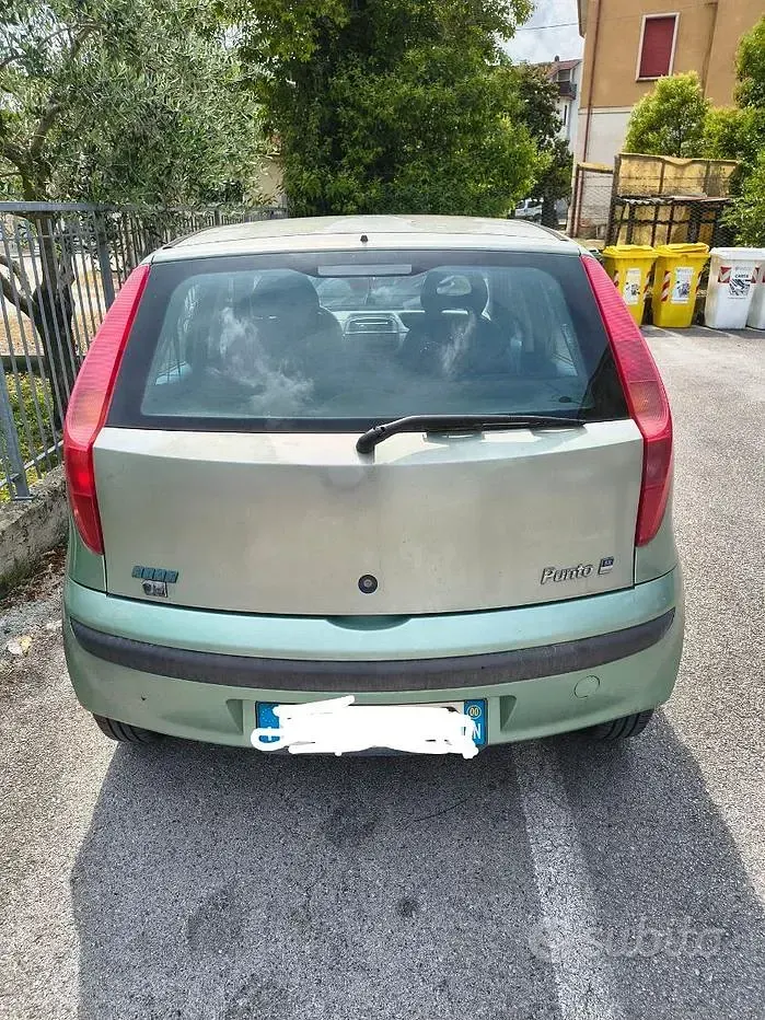 Usata Fiat Punto 60 CV (44 kW) 2000 Utilitaria