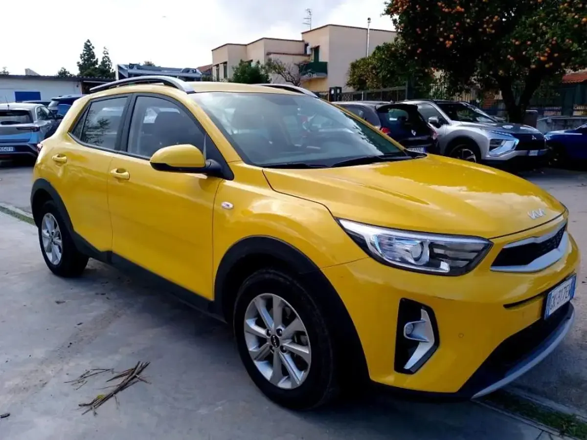 Usata Kia Stonic Urban 84 CV (61 kW) 2022 Giallo SUV