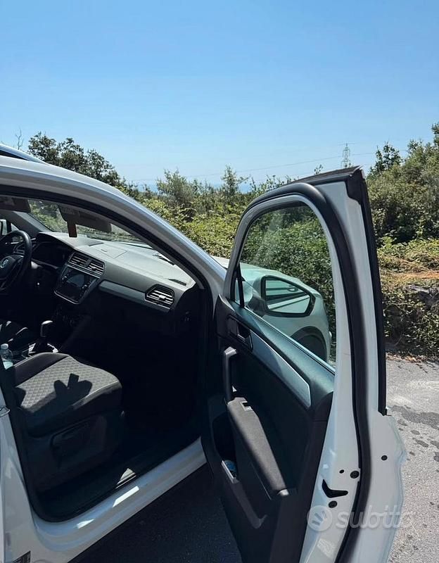 Usata VW Tiguan R-line 150 CV (110 kW) 2018 Bianco SUV