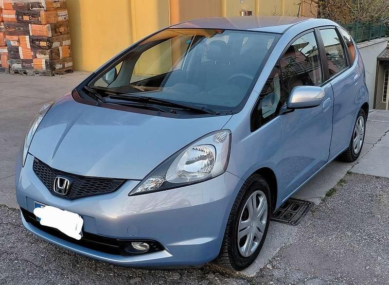 Usata Honda Jazz Elegance 99 CV (72 kW) 2009 Blu Utilitaria