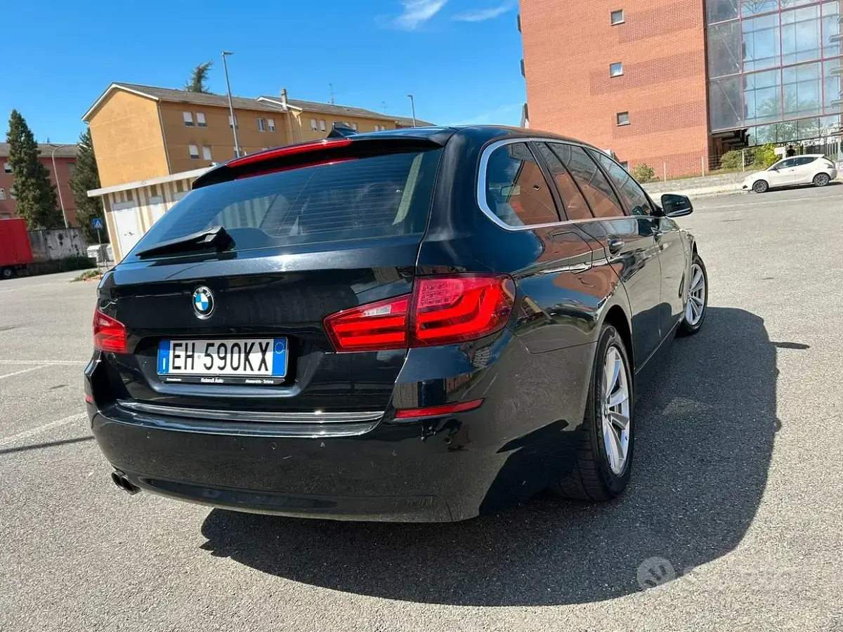 Usata BMW 525 218 CV (160 kW) 2011 Bluazzurro Berlina