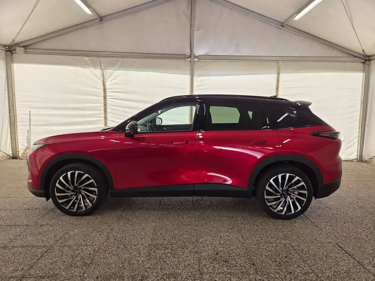 Usata Tiger Six 167 CV (122 kW) 2025 Rosso SUV