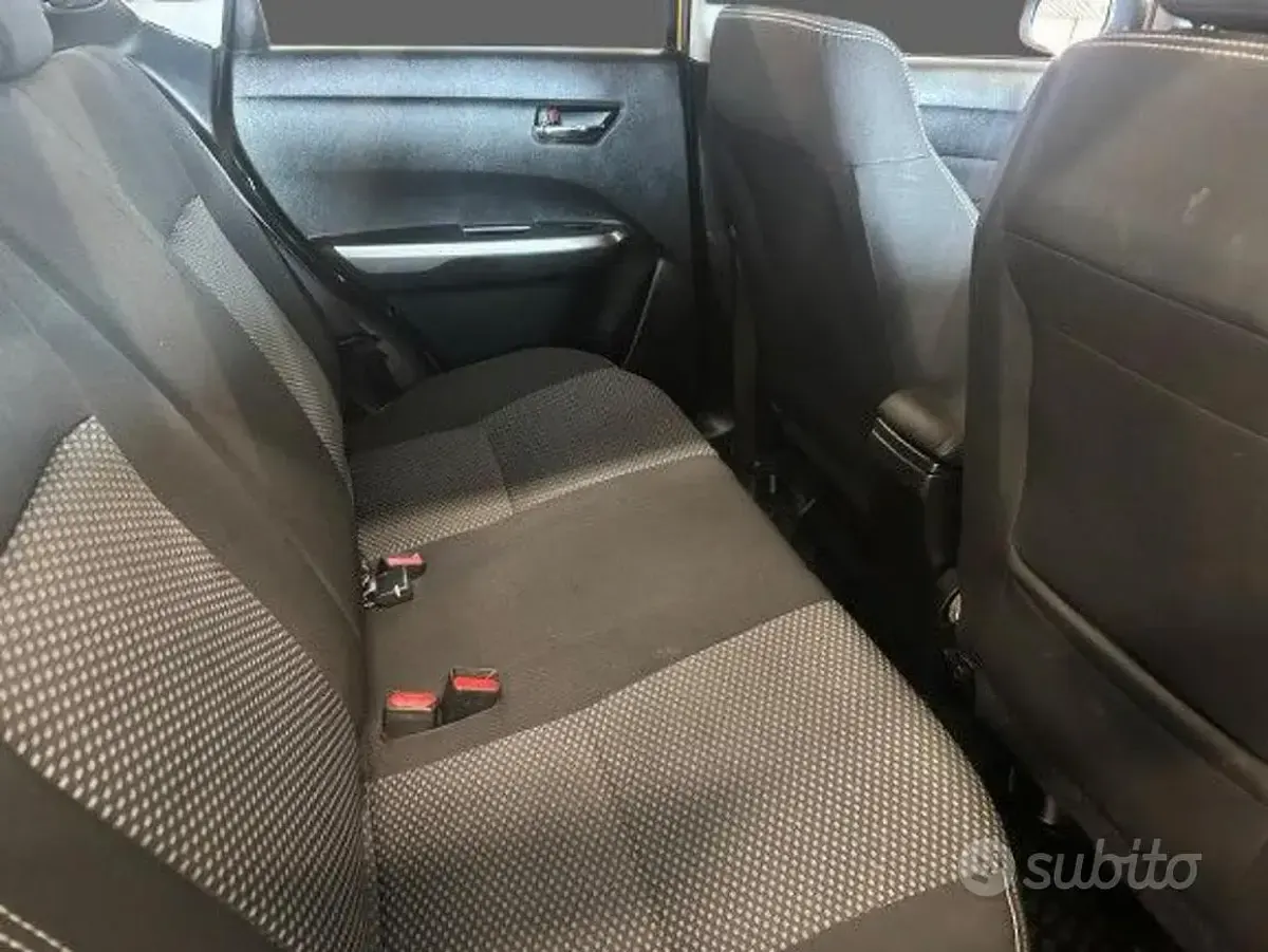 Usata Suzuki Vitara Cool 129 CV (94 kW) 2021 Arancione SUV