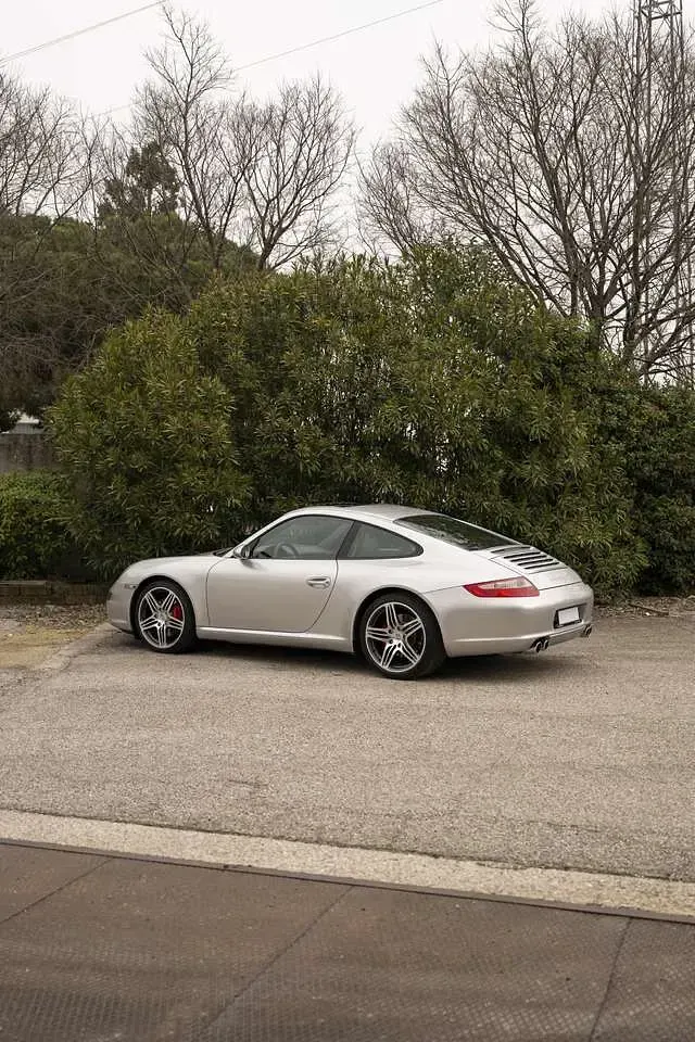 Usata Porsche 997 355 CV (261 kW) 2007 Argento Coupé