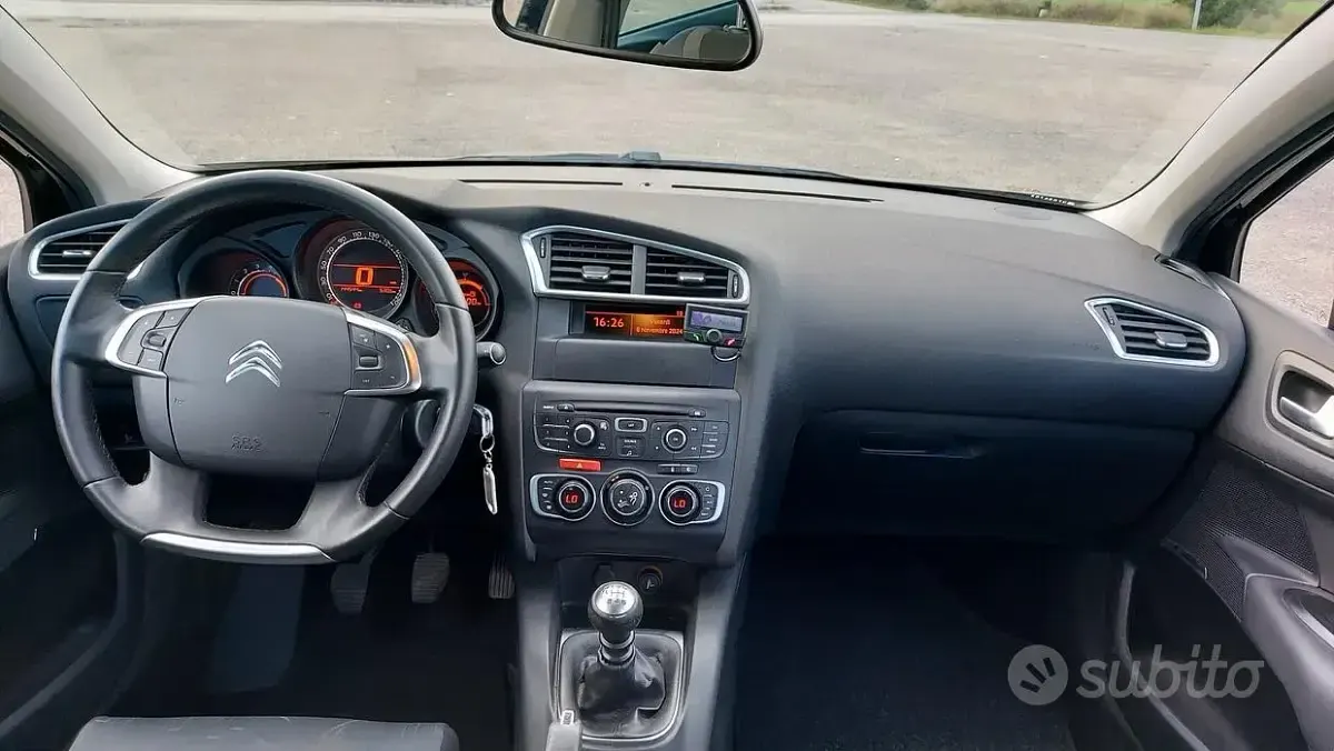 Usata Citroën C4 Exclusive 112 CV (82 kW) 2012 Nero Berlina