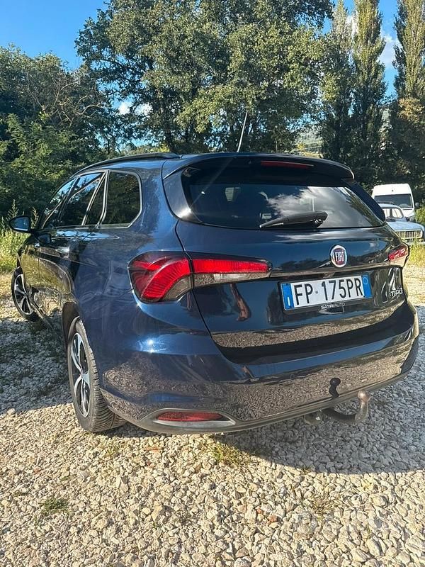 Usata Fiat Tipo 120 CV (88 kW) 2018 Blu Station wagon