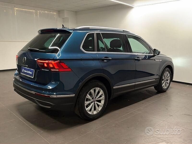 Usata VW Tiguan Life 122 CV (89 kW) 2022 Blu SUV