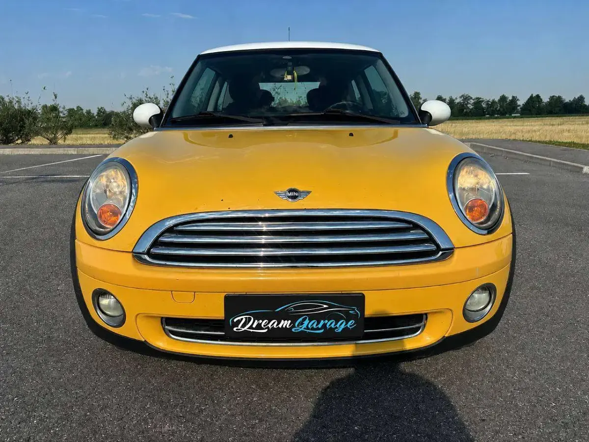Usata Mini Cooper 120 CV (88 kW) 2008 Giallo Utilitaria