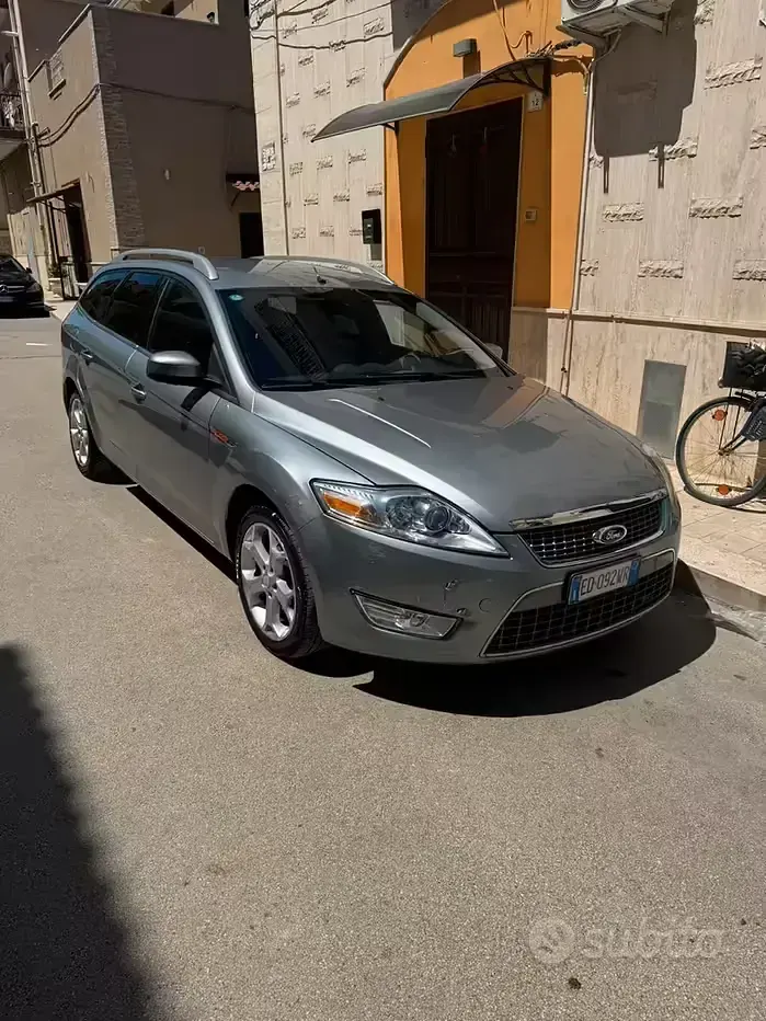 Usata Ford Mondeo 163 CV (119 kW) 2010 Blu Station wagon