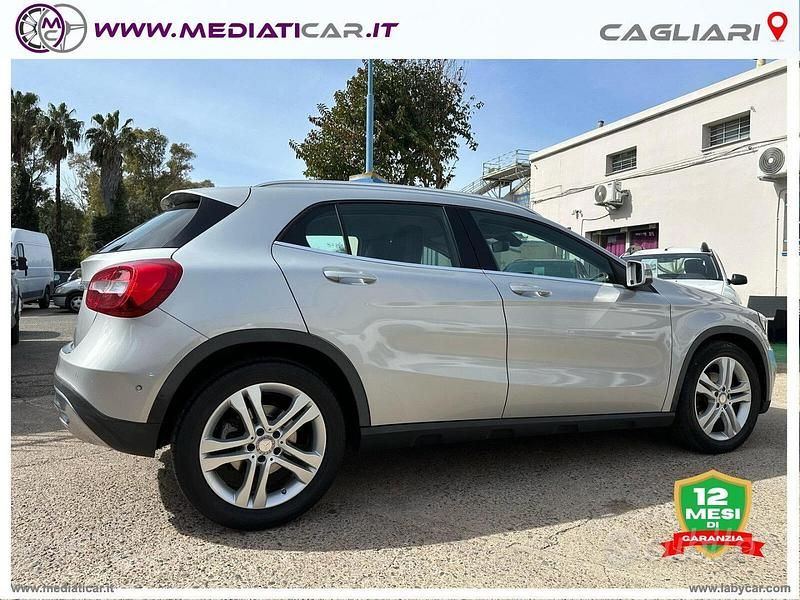 Usata Mercedes GLA200 136 CV (100 kW) 2016 Grigio SUV