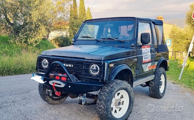 Nero Usata 1986 Suzuki Samurai SUV | 7000 € - Immagine 1/4