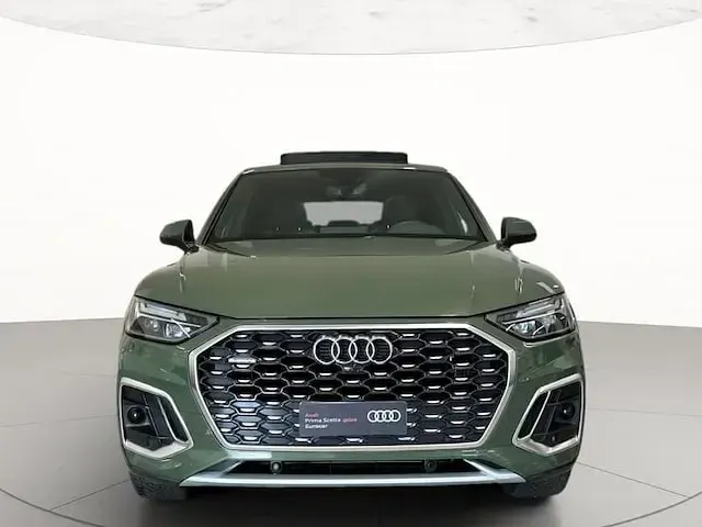 Usata Audi Q5 Sportback S-line plus 204 CV (150 kW) 2025 Verde distretto metallizzato SUV