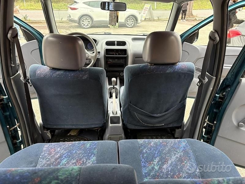 Usata Daihatsu Terios 83 CV (61 kW) 2000 Verde SUV