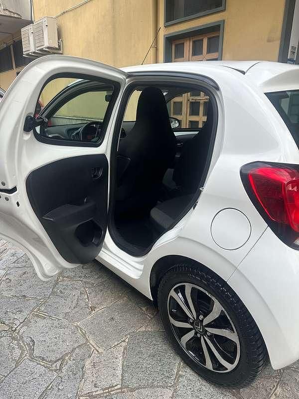 Gebraucht Citroën C1 Shine 69 PS (50 kW) 2015 Weiß Kleinwagen