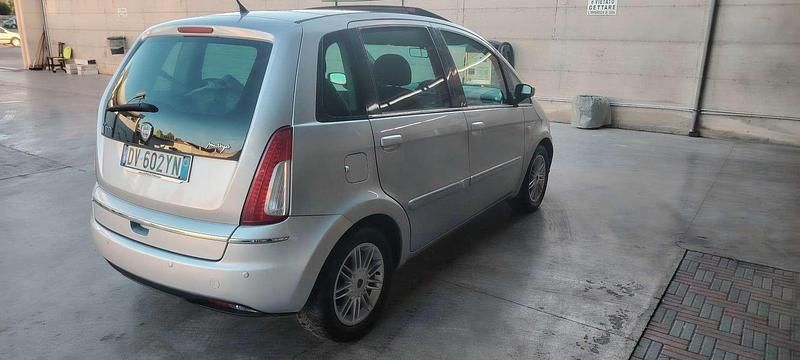 Usata Lancia Musa 90 CV (66 kW) 2008 Monovolume