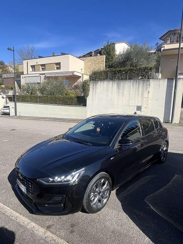 Usata Ford Focus ST-Line 125 CV (91 kW) 2023 Nero Berlina