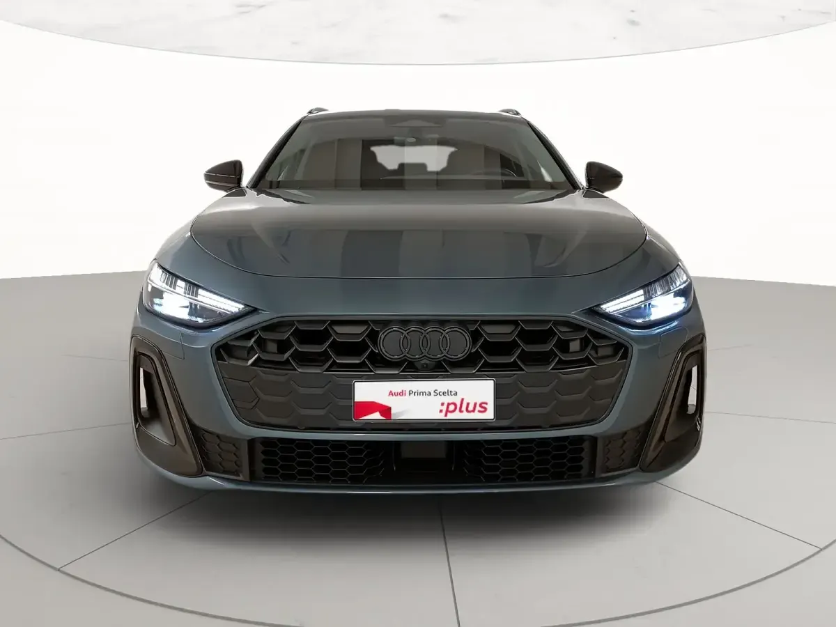 Usata Audi A5 Advanced 204 CV (150 kW) 2025 Blu orizzonte metallizzato Station wagon