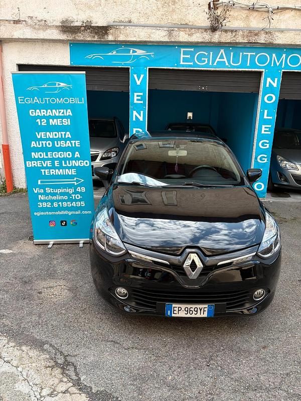 Second-hand Renault Clio IV 73 CP (53 kW) 2013 Negru Berlinǎ
