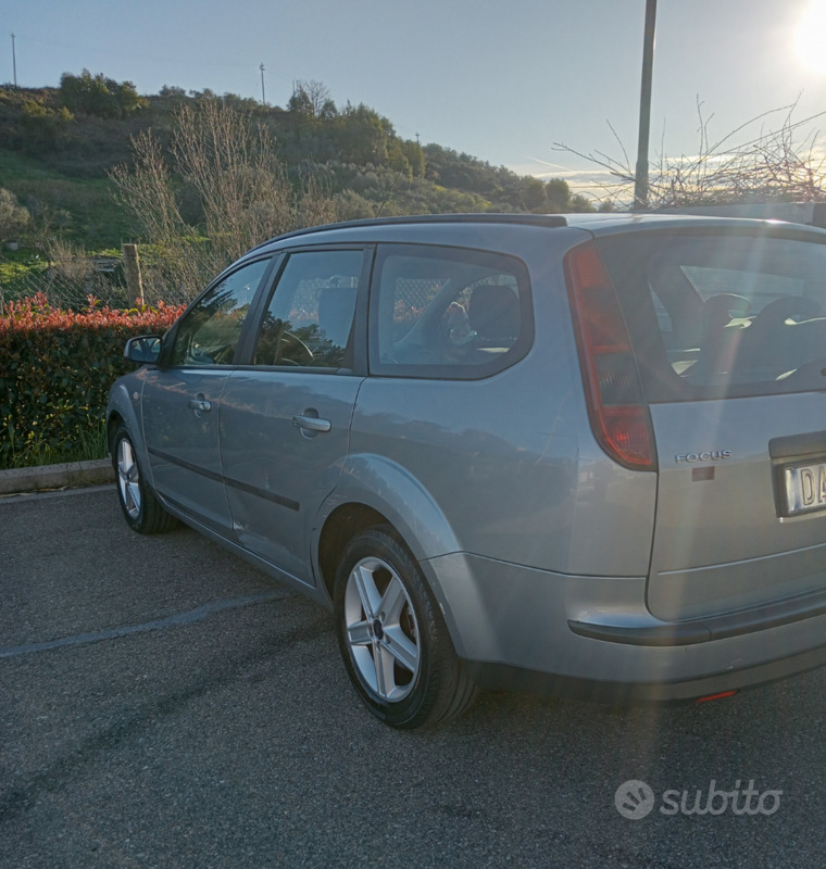 Usato 2006 Ford Focus 1.8 Diesel 90 CV (1.000 €)