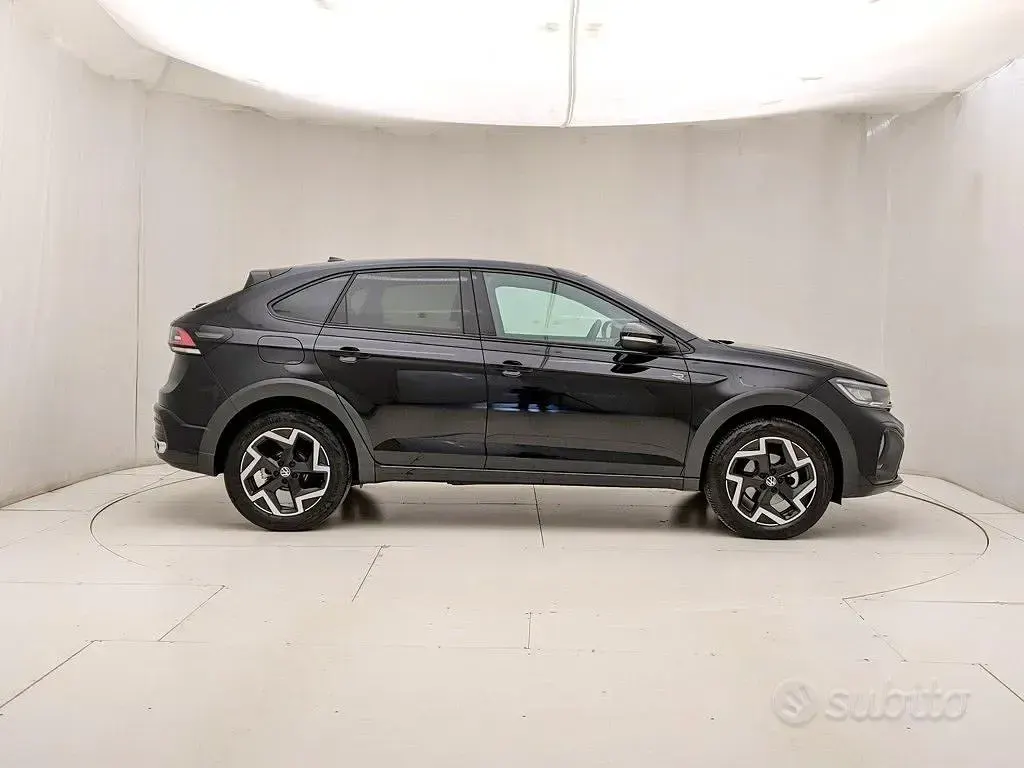 Usata VW Taigo R-line 116 CV (85 kW) 2025 Nero SUV